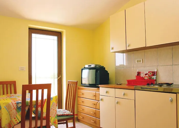 Apartman Cozy In With Wifi Pula