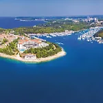 公寓 Awesome Apartment In Pula *